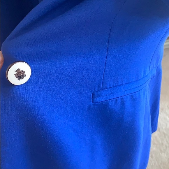 Blazer - Picture 3 of 7